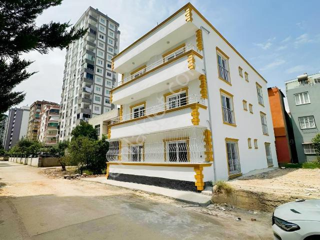 Gürselpaşa'da Begoviç'de 3 Katlı Sıfır Yapı Kiralık Müstakil Ev