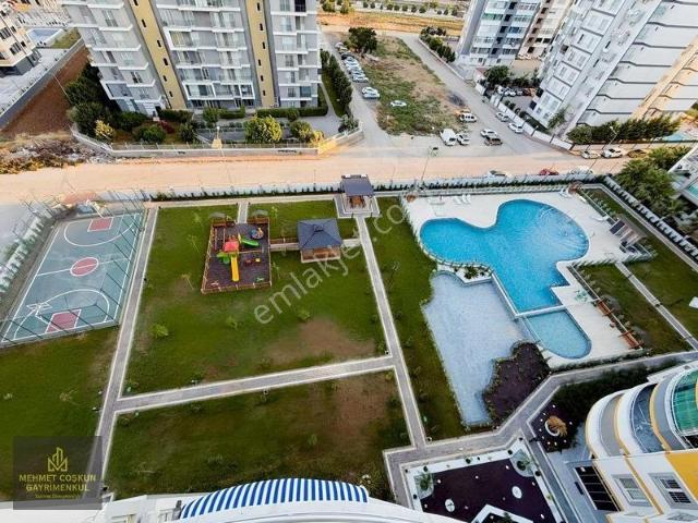 Gürselpaşada Havuzlu Site İçerisinde Kiralık 4+1 Geniş Daire