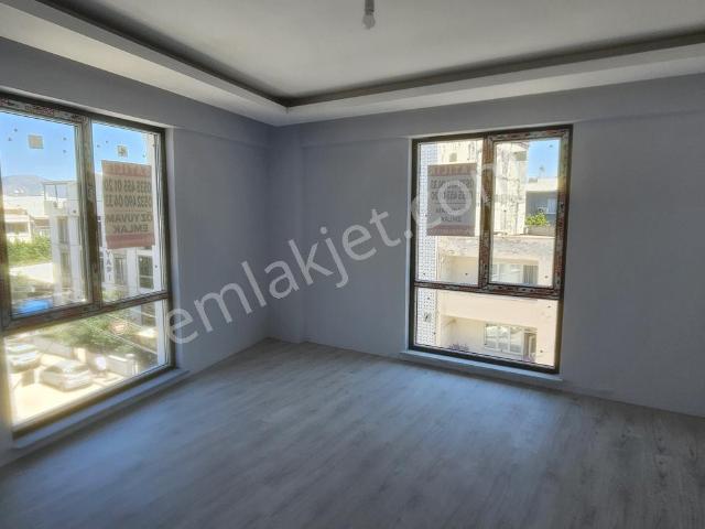 Gürsu Kurtuluş Da Cadde Üstü Satılık Sıfır Lüks 5+1 Dubleks.