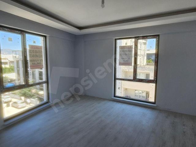 GÜRSU KURTULUŞ DA CADDE ÜSTÜ SATILIK SIFIR LÜKS 5+1 DUBLEKS.