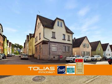 Gut aufgeteilt: vermietetes Mehrfamilienhaus mit drei Einheiten in Zuffenhausen