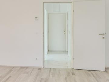 Gut aufgeteilte 3 Zimmerwohnung mit Freifläche und Grünblick Erstbezug beim Rosenhügel