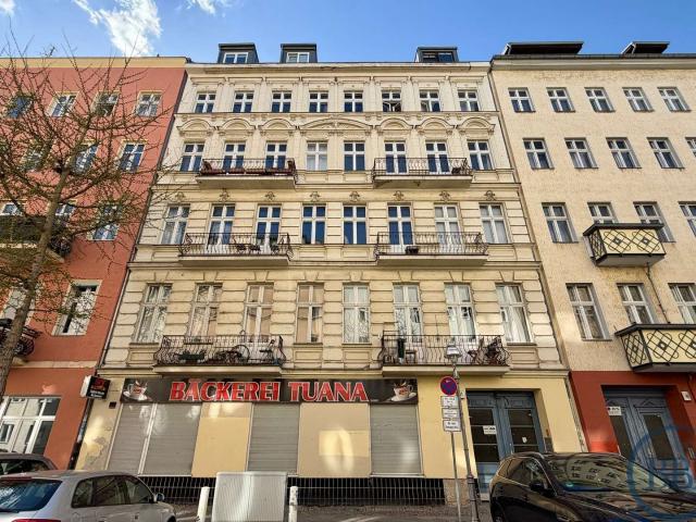 Gut aufgeteilte 2 Zimmer Altbauwohnung in Moabit