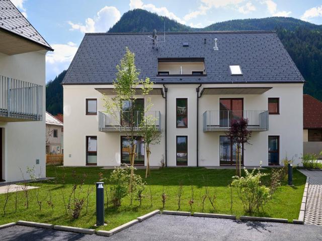Gut aufgeteilte 2 Zimmer Wohnung im Dachgeschoss mit Loggia geförderte Miete 2 Zimmer