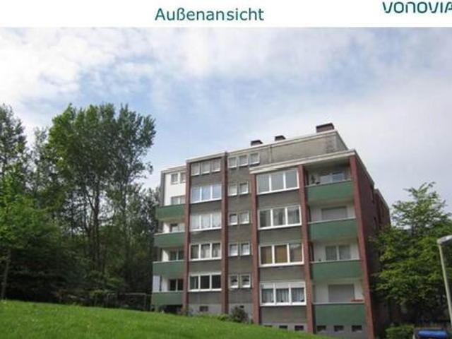 Gut aufgeteilte 2 Zimmer Wohnung mit Balkon in grüner Lage!