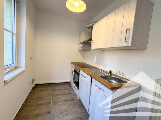 Gut aufgeteilte 2 Zimmer Wohnung mit Küche und Wintergarten in Urfahr!