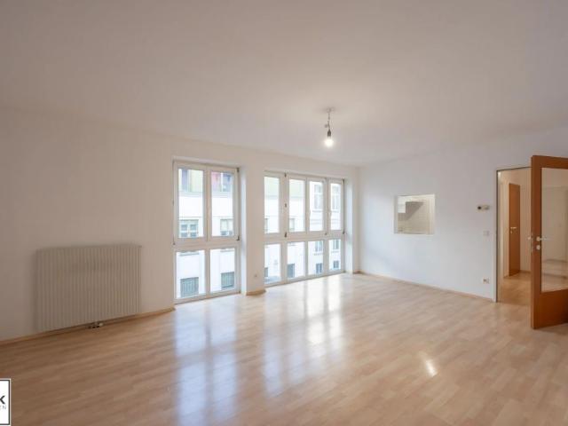 Gut aufgeteilte 2 Zimmer Wohnung nähe S Bahn Gersthof keine WGs, keine Studenten ab sofort verfügbar!