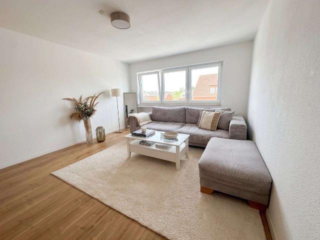 Gut geschnitten: 2,5 Zimmer Wohnung in Köln Esch Möbliert oder un möbliert!