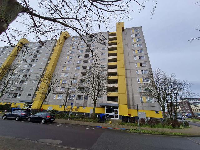 Gut geschnittene Etagenwohnung mit Sonnenbalkon