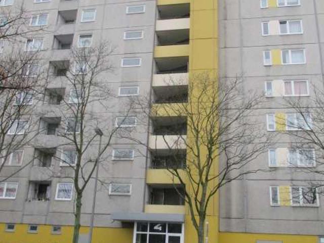 Gut geschnittene Etagenwohnung mit Sonnenbalkon und 1 Tiefgaragenplatz