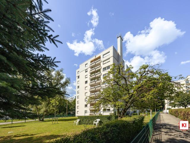 Gut geschnittene ruhige 4 Zimmer Wohnung mit Südbalkon zur Kapitalanlage