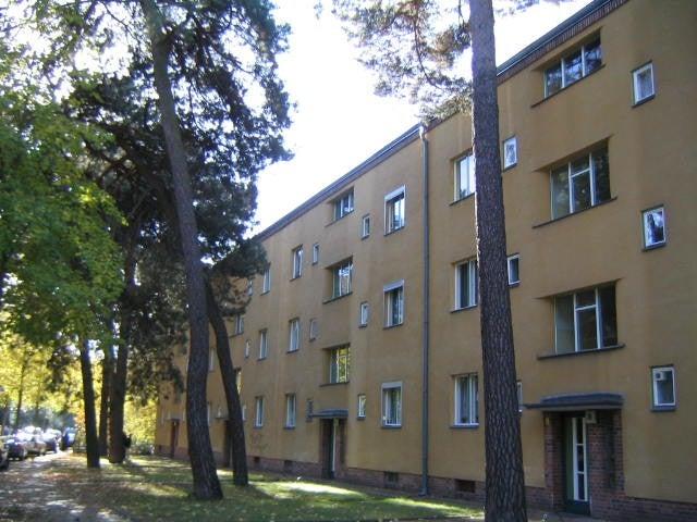 Gut geschnittene 2,5 Zimmer Wohnung