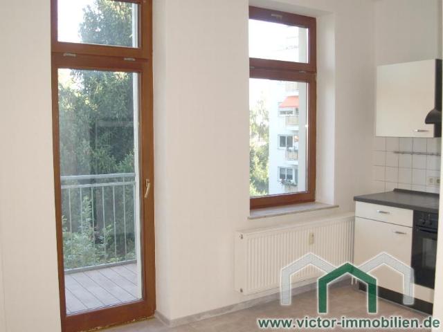 Gut geschnittene 2 Zimmer Whg. mit Einbauküche und Balkon