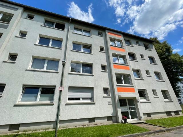 gut geschnittene 2 Zimmer Wohnung mit Balkon + Tageslichtbad