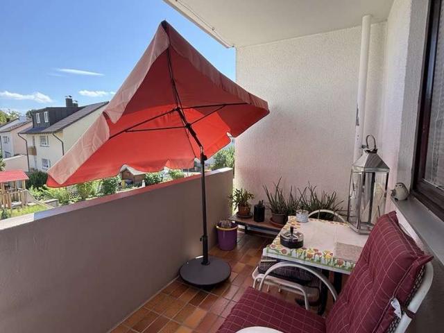 Gut geschnittene 2 Zimmer Wohnung mit Balkon und großzügigem Abstellraum