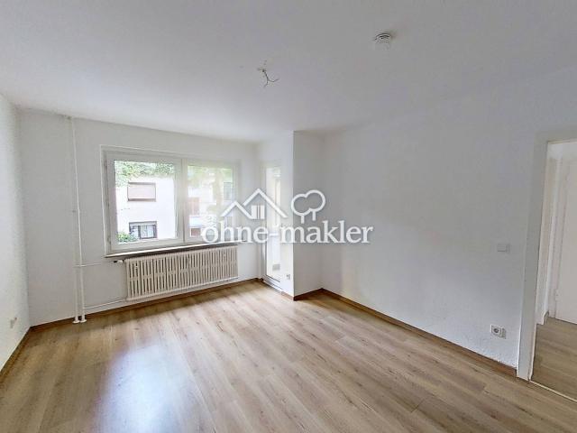 Gut geschnittene 2 Zimmer Wohnung mit BALKON und Wannenbad
