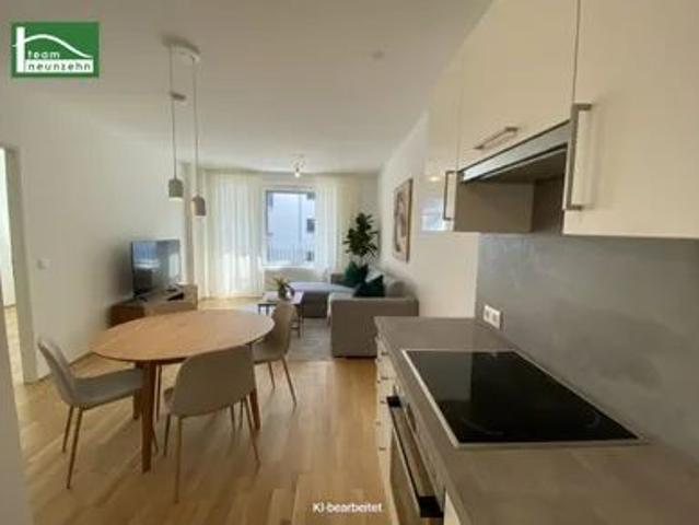 Gut geschnittene 2 Zimmer Wohnung mit Balkon Zentrale Lage zwischen SCN und Lorettowiese!