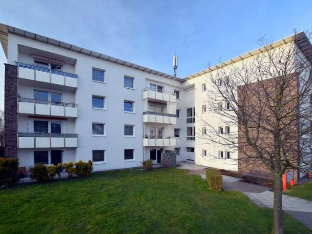 Gut geschnittene 2 Zimmer Wohnung mit Balkon im energetisch modernisierten Haus