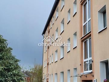 Gut geschnittene 3 Raum KDB Balkon Wohnung