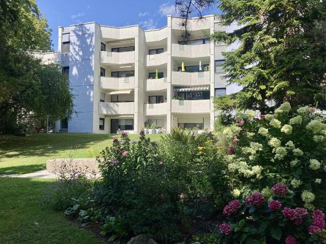 Gut geschnittene 3 Zimmer Wohnung m. 2 Balkonen in Happing