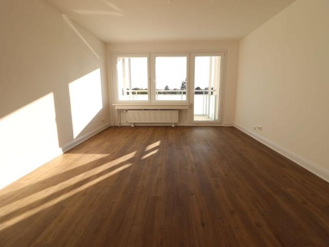 Gut geschnittene 3 Zimmer Wohnung mit Balkon