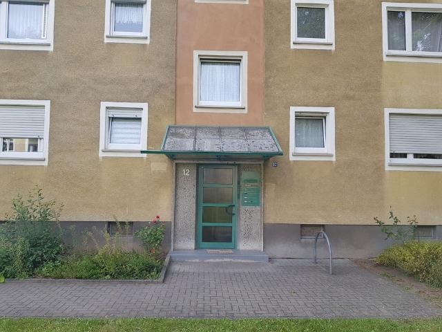 Gut geschnittene 4 Zimmer Wohnung in fußläufiger Nähe zum Hanauer Hauptbahnhof