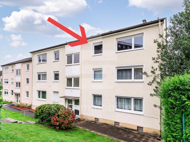 Gut geschnittene 4 Zimmer Wohnung mit Garage und Weitblick in zentraler Lage von Burscheid