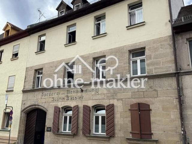 Gute gelegene, ruhige Altbauwohnung mit hohen Decken