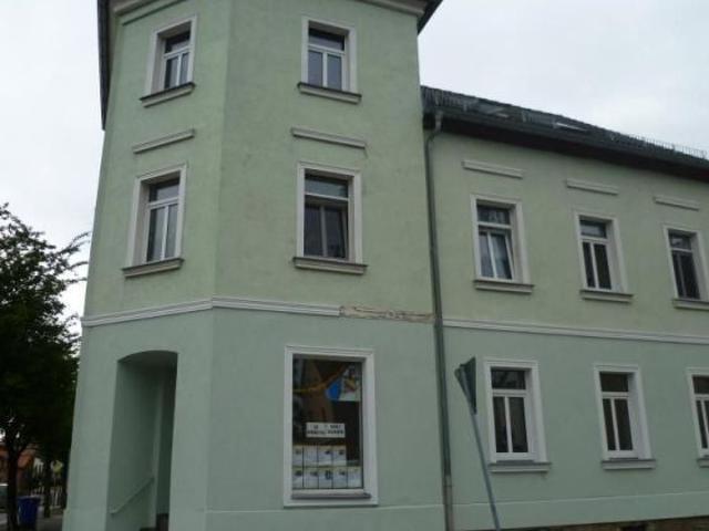 Gutgeschnittene, kleine 3 Zimmer Wohnung mit neuem Bodenbelag
