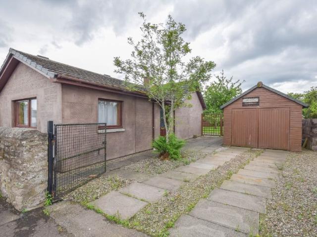 Guthrie Park, Brechin, Angus DD9, 2 bed bungalow to rent, £850 pcm | PrimeLocation