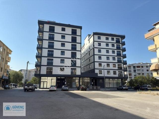 Güvenç'den İstasyon'da Sıfır 5+1 150m2 Dubleks Daire.