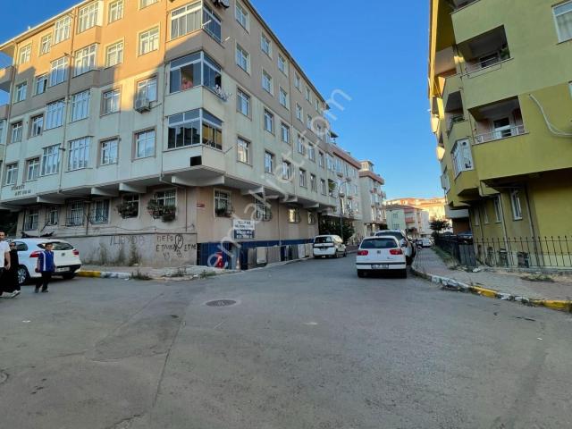 Güven Emlaktan 3+1 Kiralık Daire Merkezde