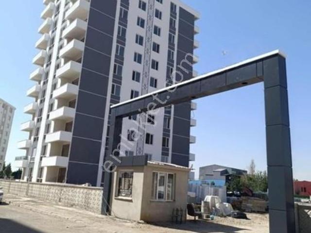 Güven Emlaktan Satılık Eryapı Akar Cityde Acil Kat:8 Daire