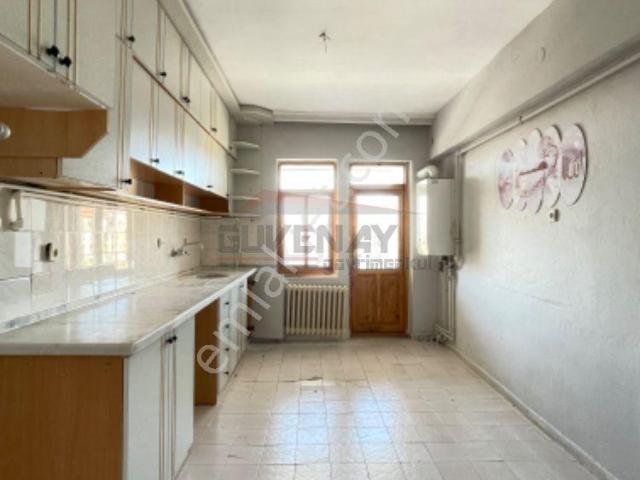 Güvenay Çorum 5.cadde Civarı 3+1 Kiralık Daire