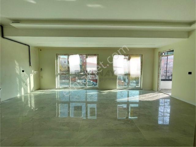 Güvenay Çorum Bahçelievler Mah.cumartesi Pazarı Civarı 3+1 Satılık Daire