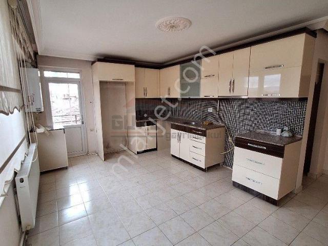 Güvenay Çorum Bahçelievler Bahabey Cadde Üzeri Kiralık 3+1 Daire