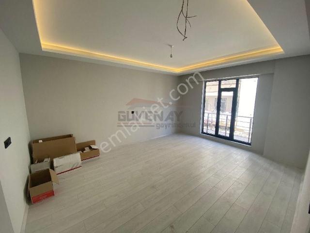 Güvenay Çorum Gülabibey Mah. Beytepe 5. Caddesi Üzeri Sıfır 3+1 Satılık Daire