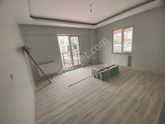 Güvenay Çorum Ulukavak Ölçek Camii Yakını Satılık Sıfır Daire