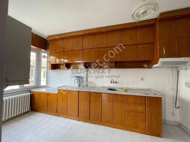 Güvenay Çorum Ulukavak Mah. Dr.ilhan Gürel Caddesi Üzeri 3+1 Kiralık Daire