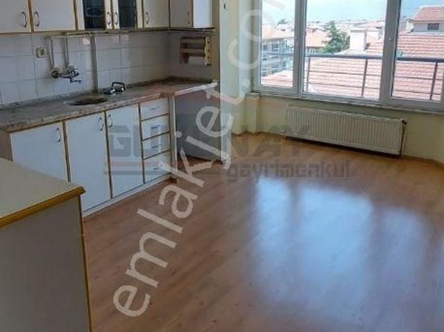 Güvenay Çorum Yavruturna Cengiz Topel Caddesi Üzeri 3+1 Satılık Daire