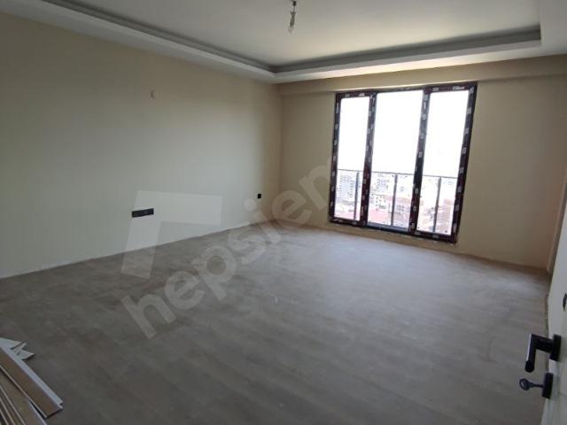 GÜVENDEN DENİZ MANZARALI GENİŞ 3+1 SATILIK DAİRE