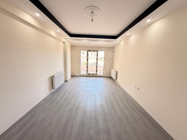 Güven'den Çerkezköy'de Ara Kat,ön Cephe,geniş,ferah Satılık 2+1