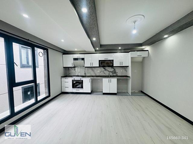GÜVEN'DEN KAPAKLIDA HASTANEYE YAKIN BALKONLU KİRALIK 1+1 DAİRE