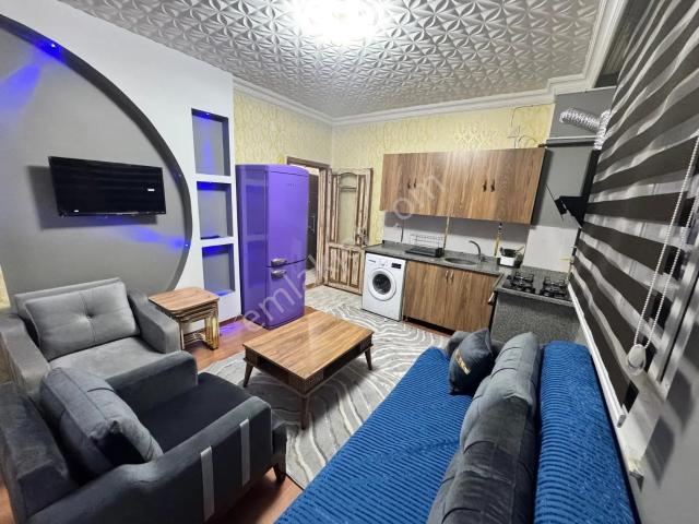 Güvenevler'de Kiralık Ful Eşyalı 2+1 Lüx Daire