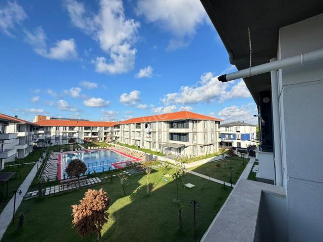 Güvenlikli Geniş Peyzajlı, Havuz Cephe 2+1 Kiralık Sıfır Daire