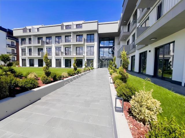 Güvenlikli Kapalıotoparklı Spor Salonlu Sitede Satılık 1+1 Daire
