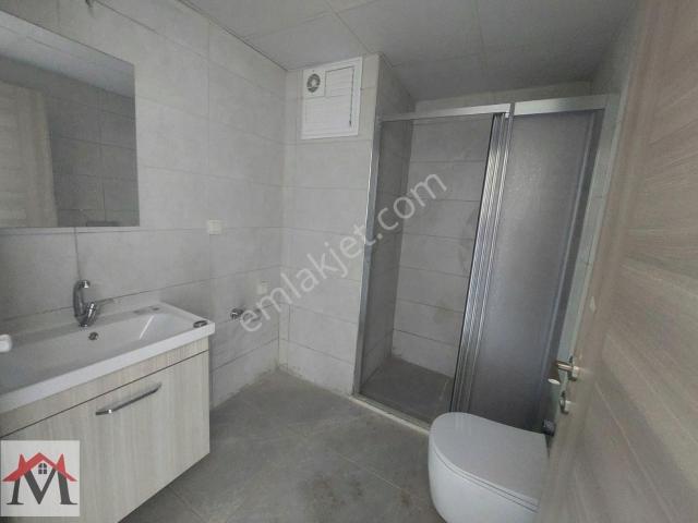 Güvenlikli Site İçerisinde Katta 1+1