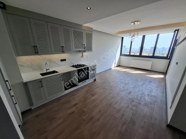 Güvenlikli Sitede 2+1 Ç.banyolu Kapalı Otoparklı Modern Daire