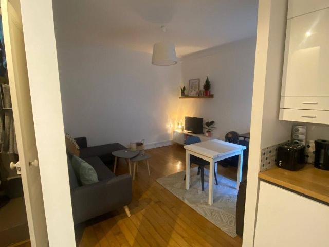 Guy Moquet 2 piéces meublé 36 m²