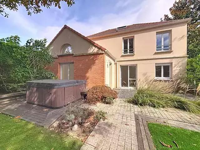 Guyancourt 78280 Achat / Vente maison 8 pièces t8 jardin terrasse